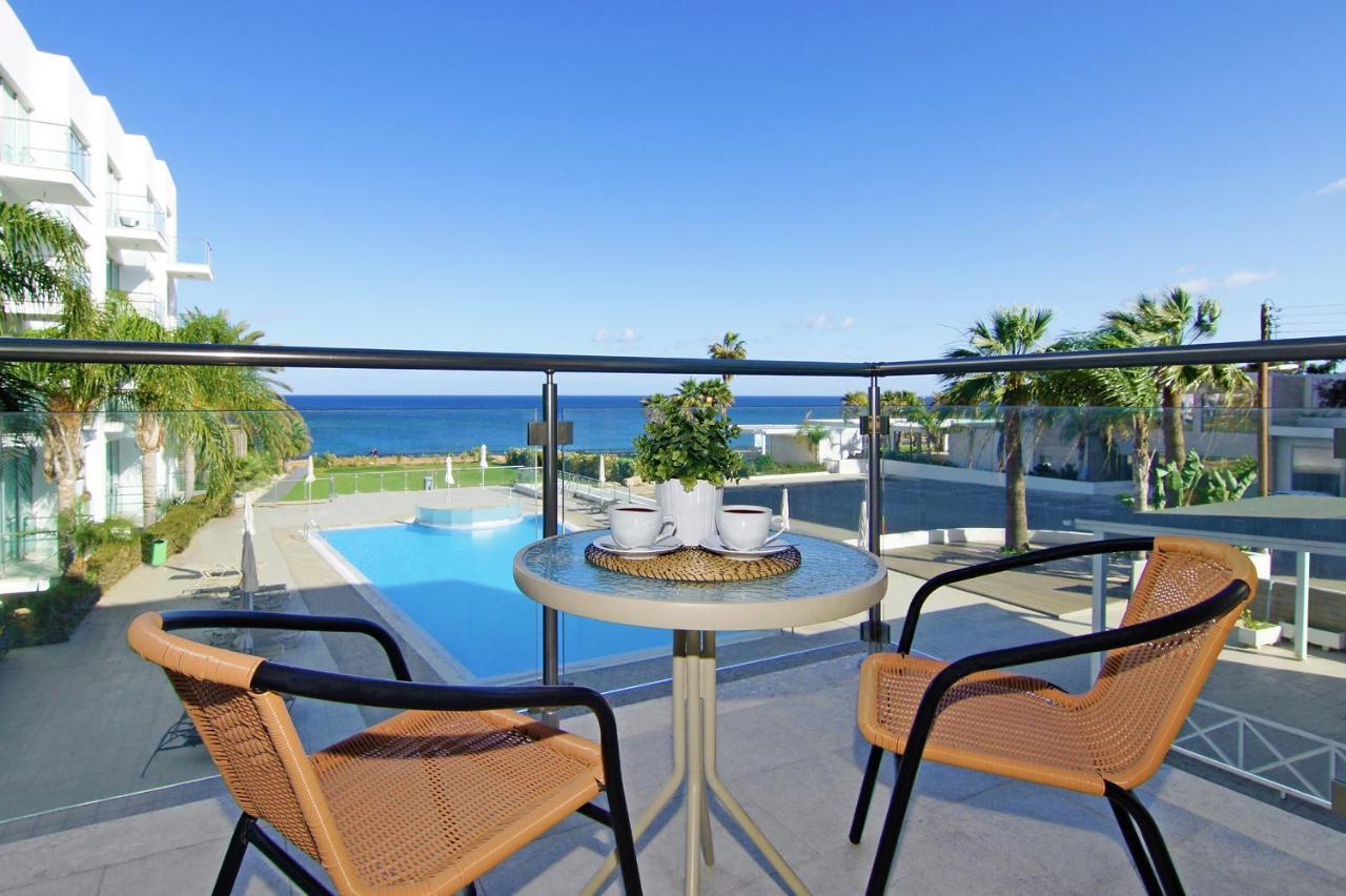 Coralli Beachfront 3*