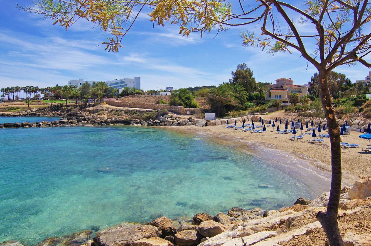 Апарт-отель Coralli Beachfront 3*
