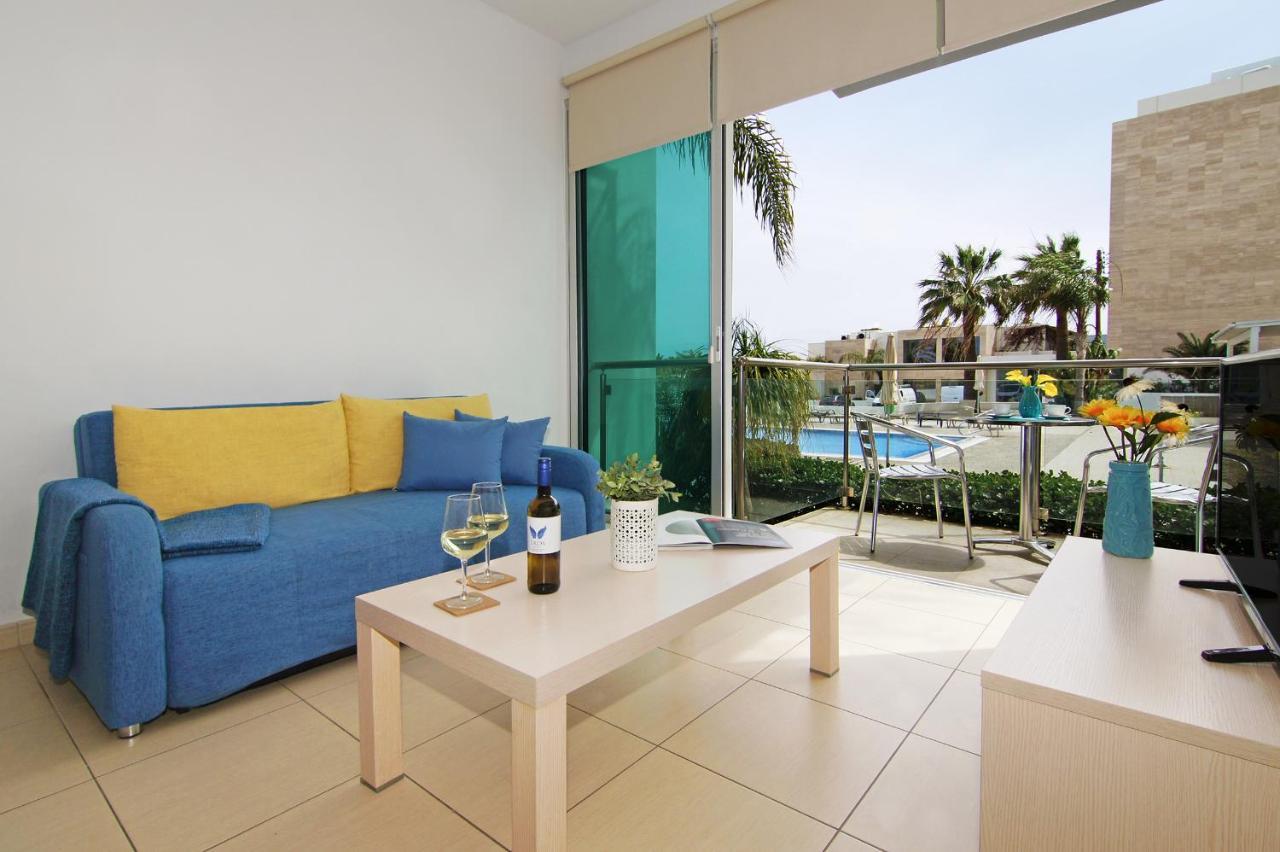 Апарт-отель Coralli Beachfront 3*
