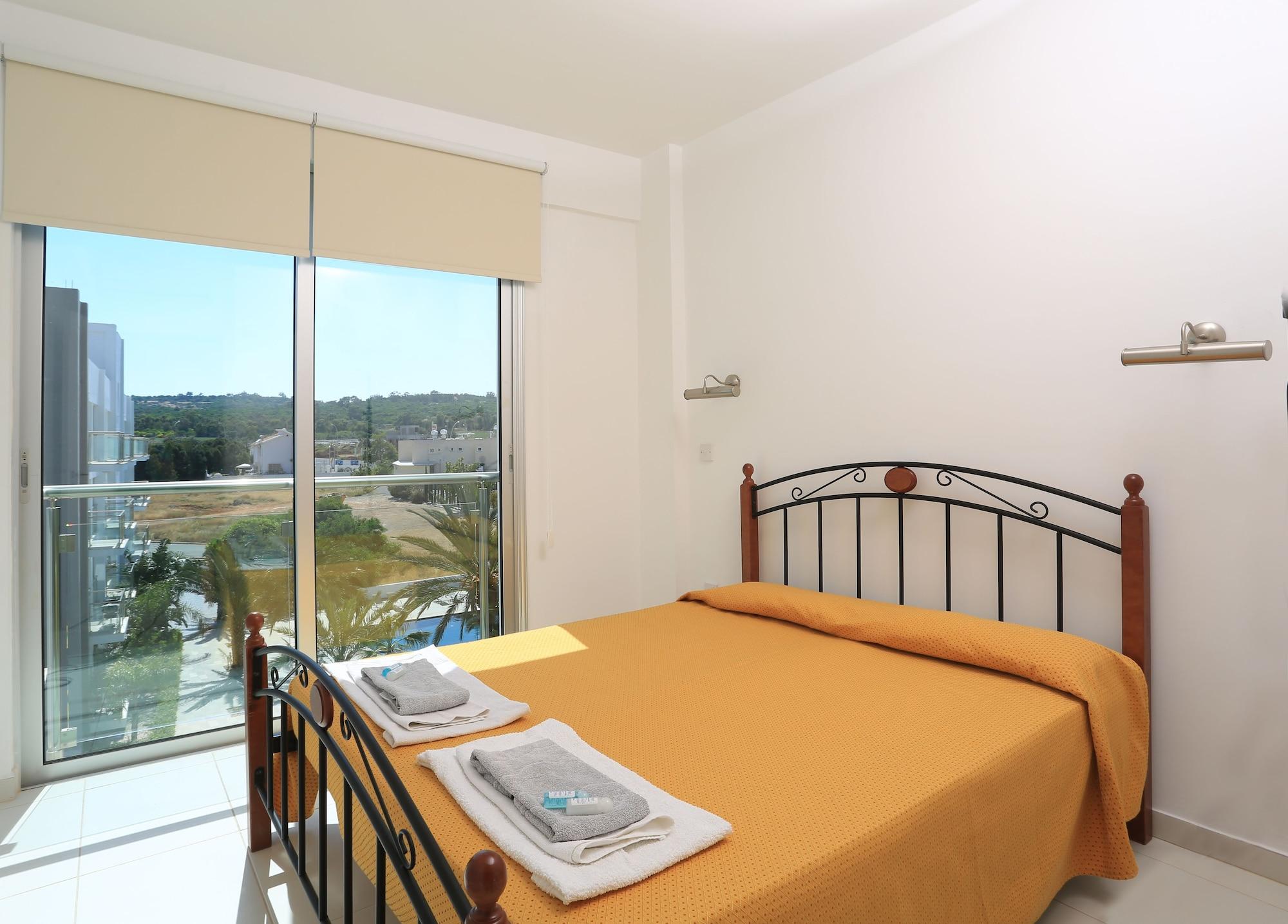 Coralli Beachfront Апарт-отель Протарас