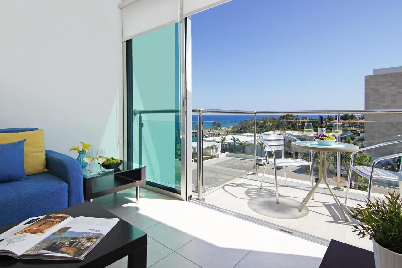 Coralli Beachfront Апарт-отель 3*