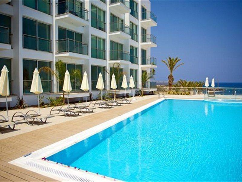 Апарт-отель Coralli Beachfront