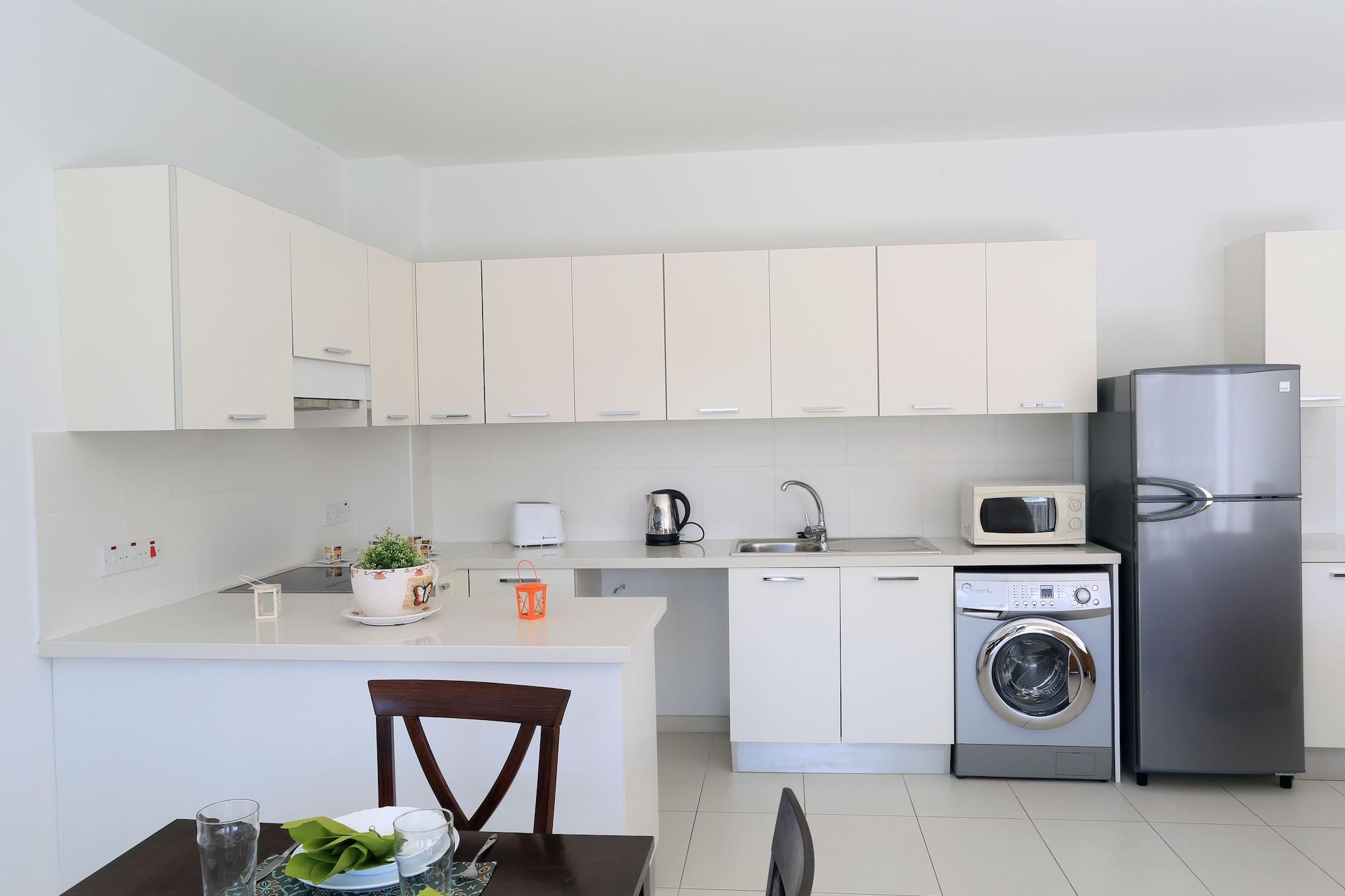 Ξενοδοχείο με διαμερίσματα Coralli Beachfront 3*